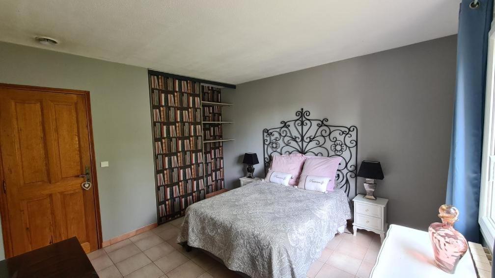 Gite Romantic Room Le Val Extérieur photo