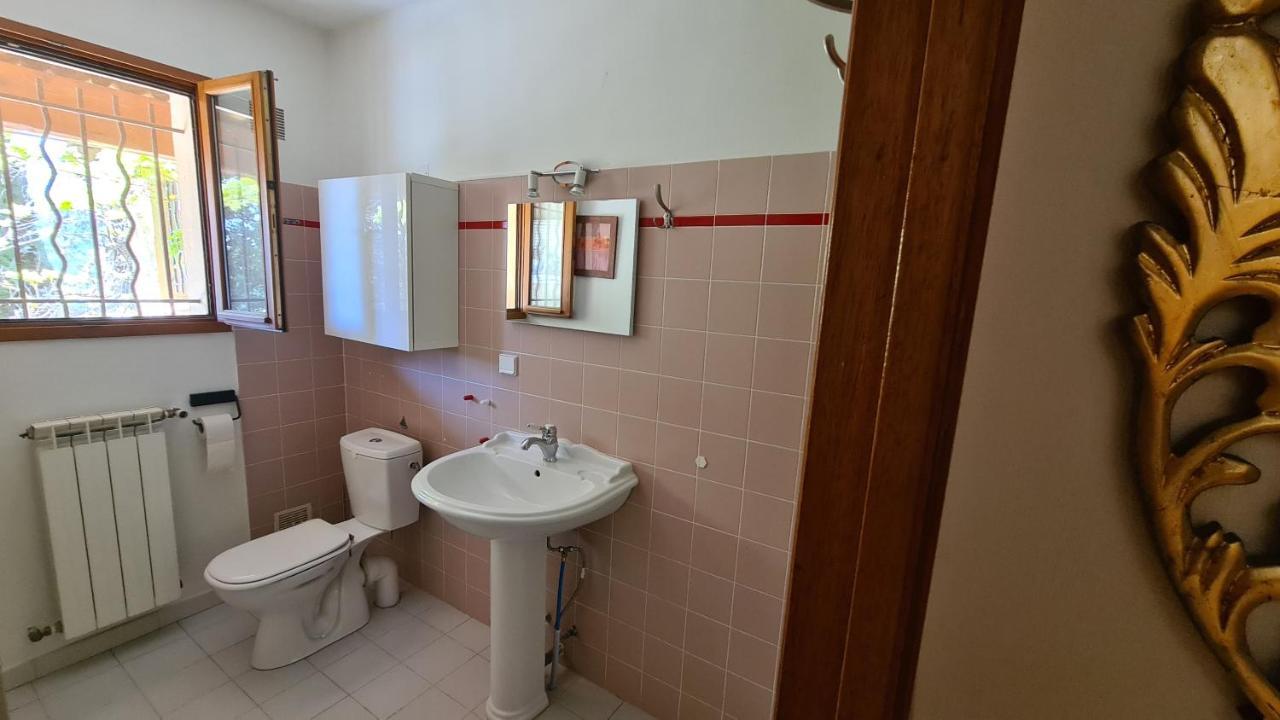 Gite Romantic Room Le Val Extérieur photo